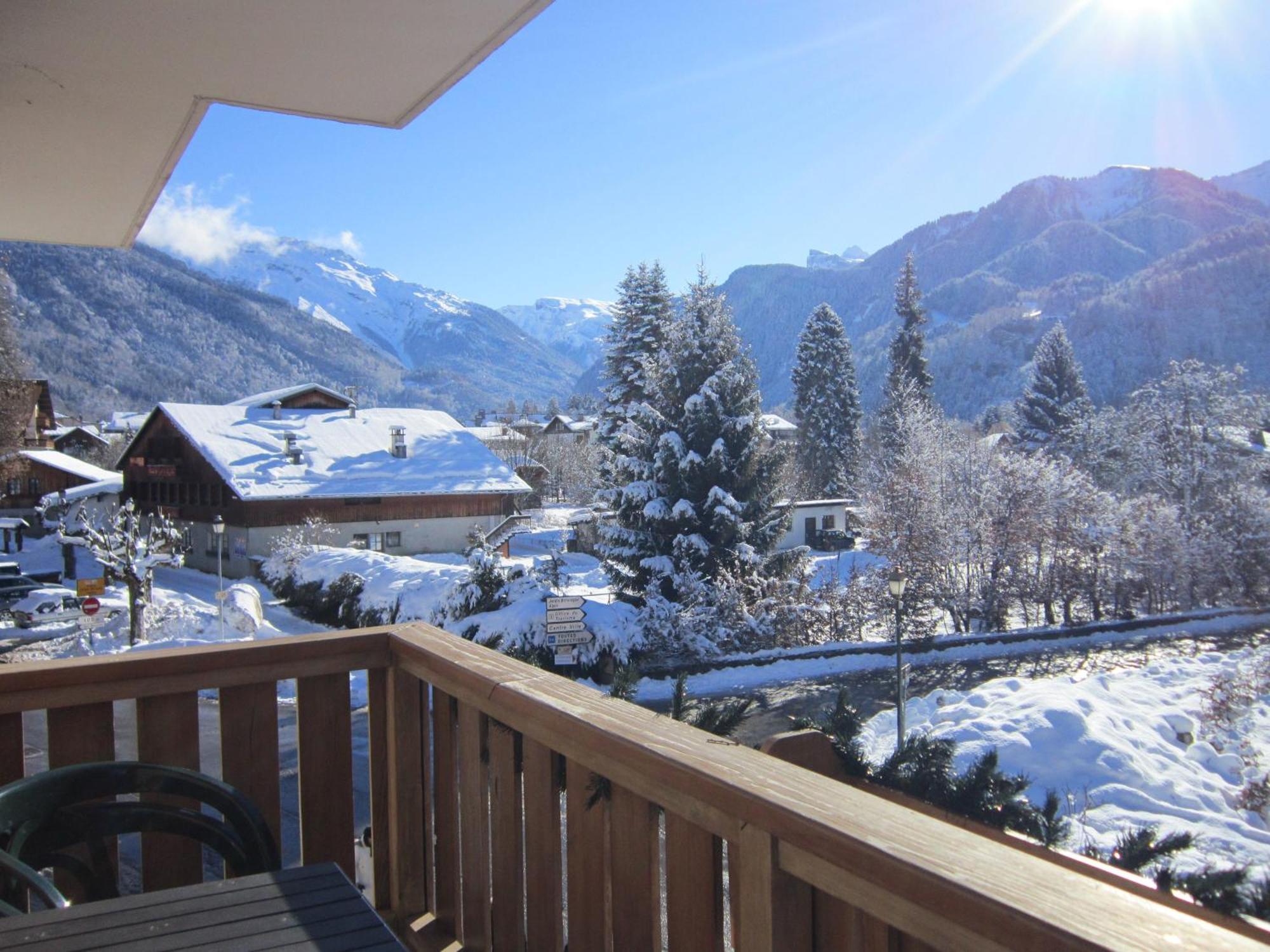 Logis Hotel Gai Soleil Samoëns Kültér fotó