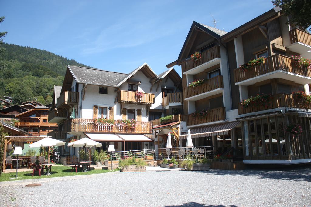 Logis Hotel Gai Soleil Samoëns Kültér fotó