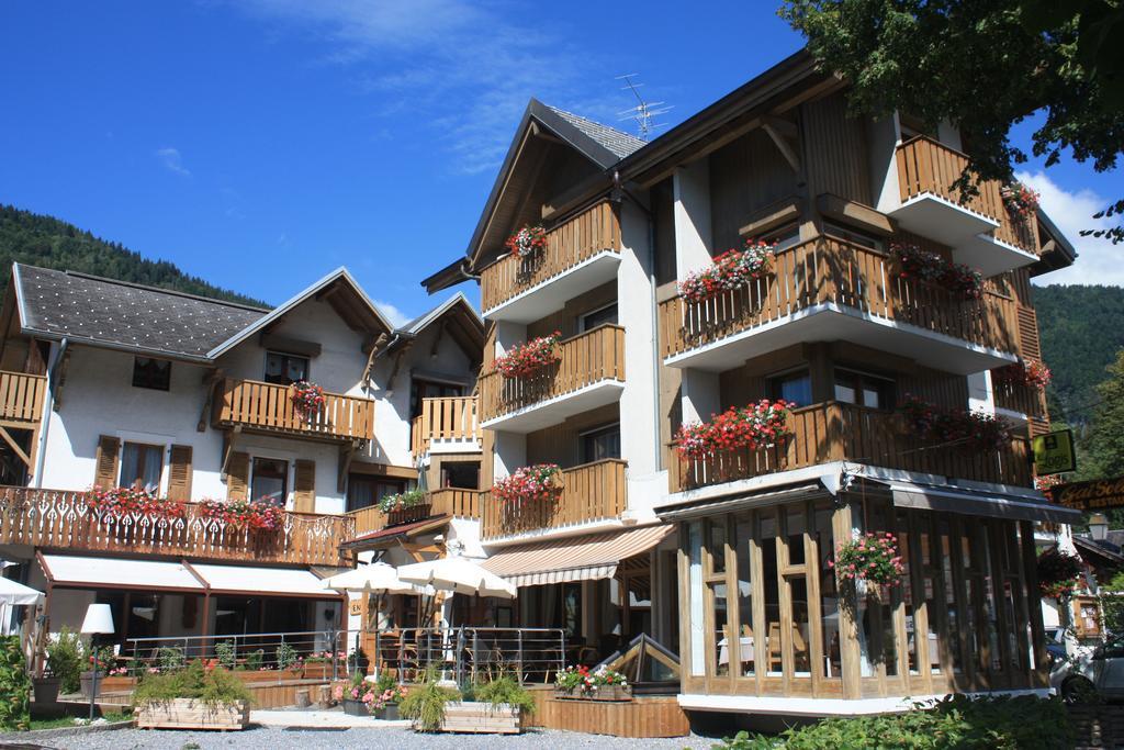 Logis Hotel Gai Soleil Samoëns Szoba fotó