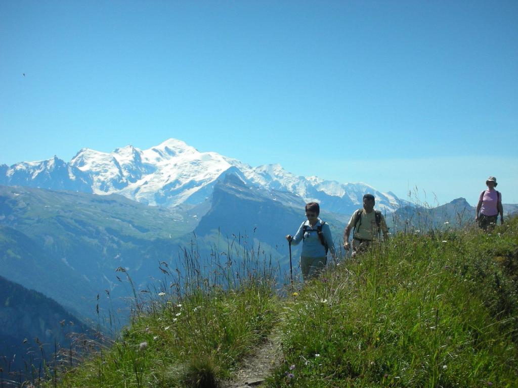 Logis Hotel Gai Soleil Samoëns Kültér fotó