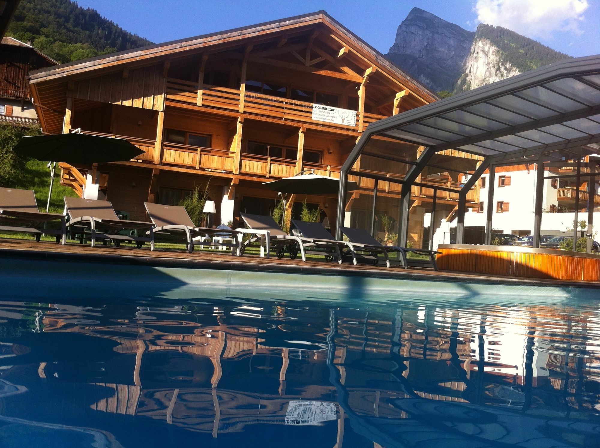 Logis Hotel Gai Soleil Samoëns Kültér fotó