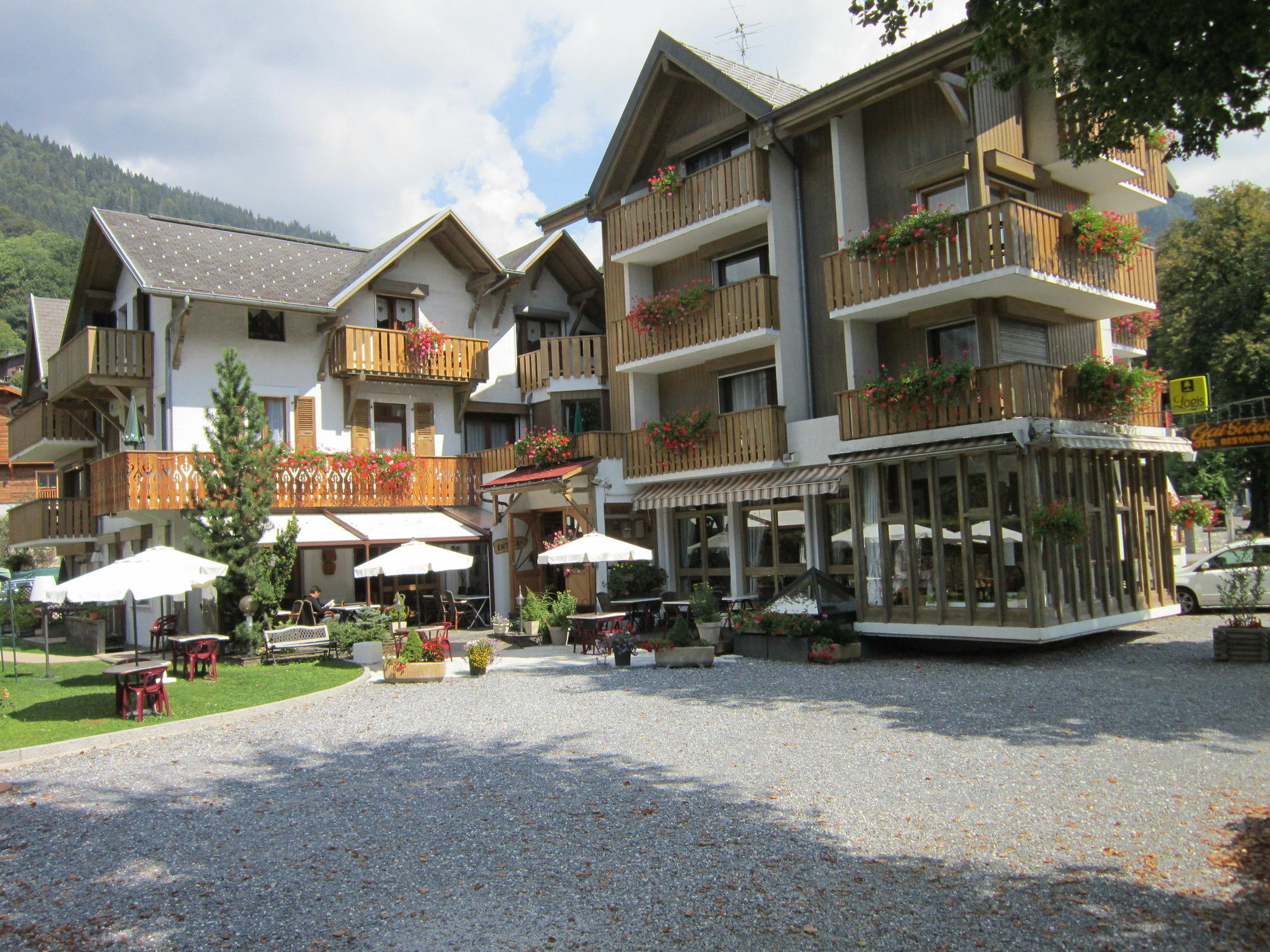 Logis Hotel Gai Soleil Samoëns Kültér fotó